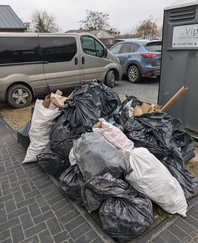 Atliekų ir šiukšlių išvežimas