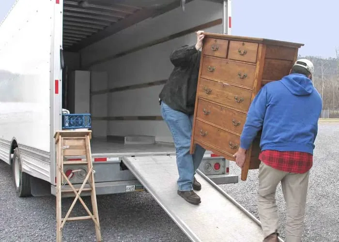 Patyrusių krovėjų paslaugos